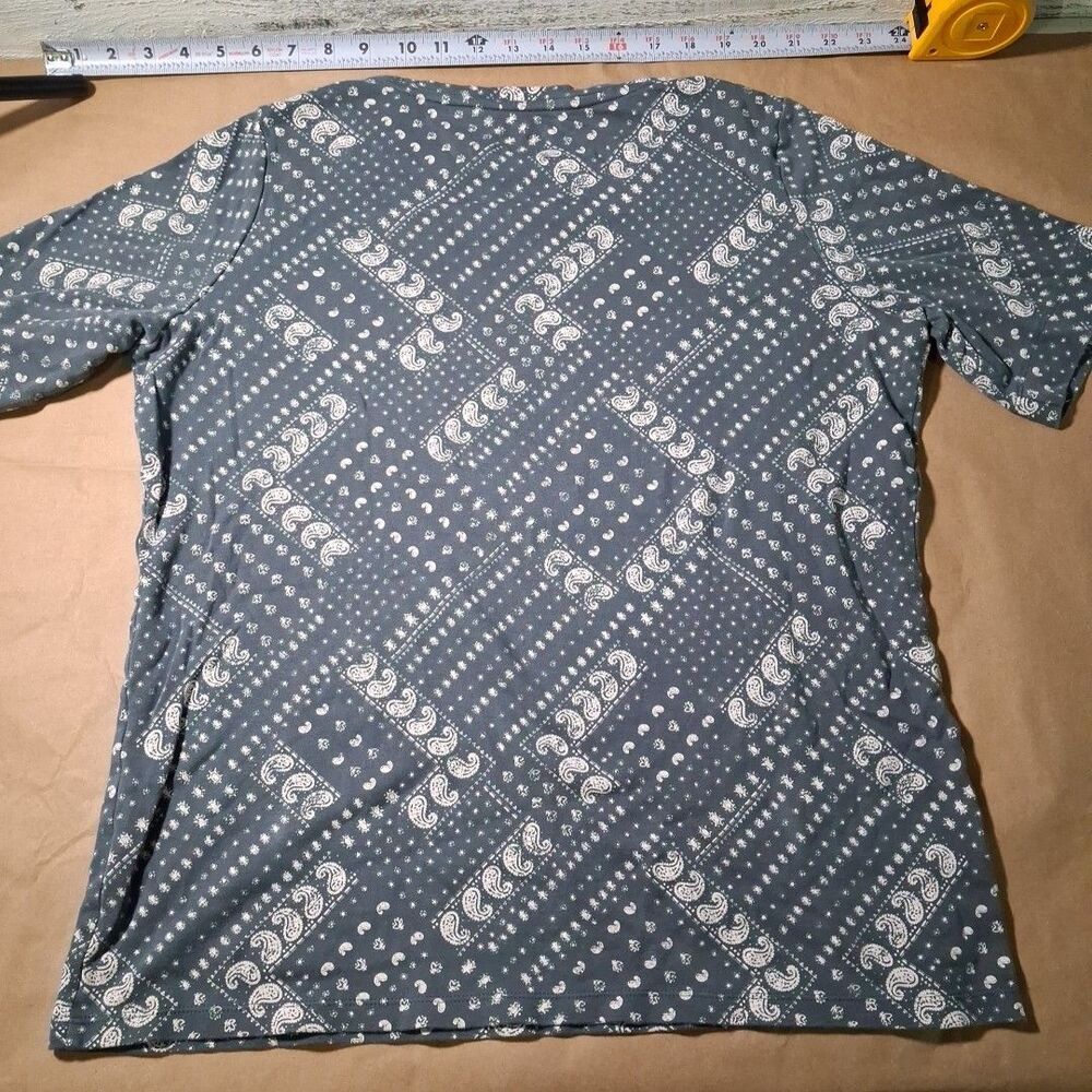 L.L.Bean Cotton Tee Shirt Bandana Print Short Sleeve Top L